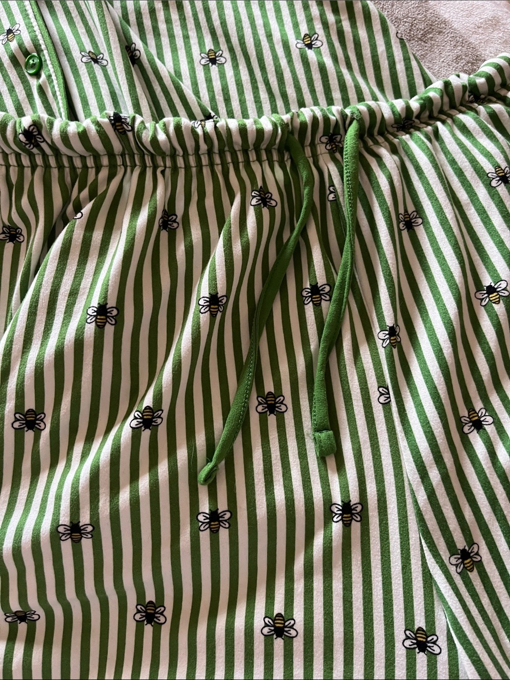 Kate Spade Green and White Striped Floral Short Pajama Set 💚🖤🤍 - Picture 2 of 6
